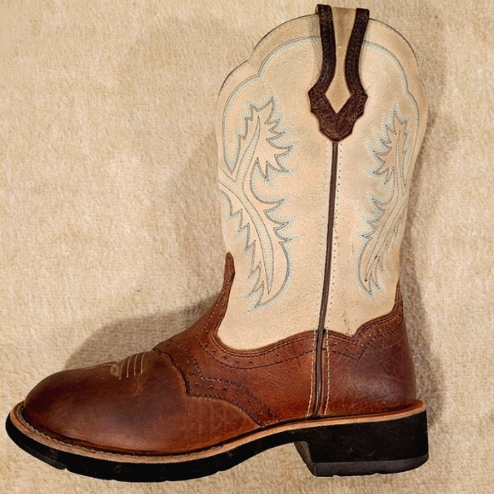 Ariat Fatbaby Boot 7 Cream Teal Stitching Brown Round Toe Heritage Nice Cond - Picture 2 of 8